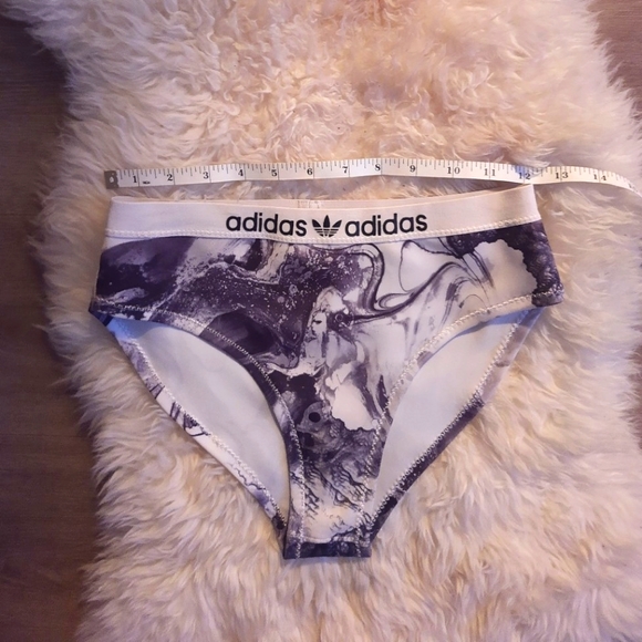 Bikini bottom 🌪️ - Picture 3 of 10